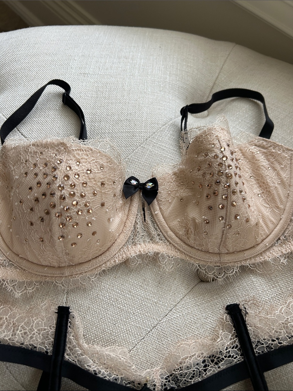 Victoria's Secret Nude Lace & Black Strap Rhinestone Bra Set - Picture 2 of 6